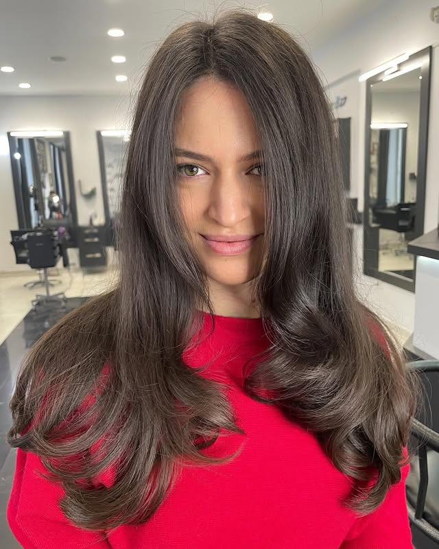 Extensii naturale păr lung volum salon frumusețe Timișoara Before After stilist expert