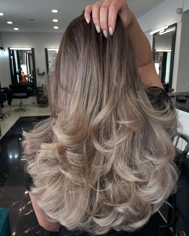 Coafură elegantă mireasă eveniment special salon Timișoara Before After styling profesional