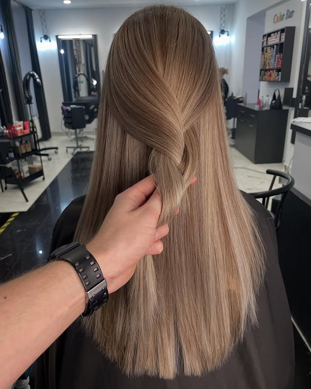 Tunsoare modernă styling păr scurt salon coafor profesional Timișoara Before After
